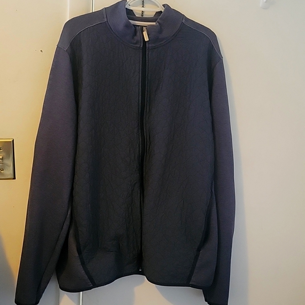 Mens perry Ellis coat size XL color grey black